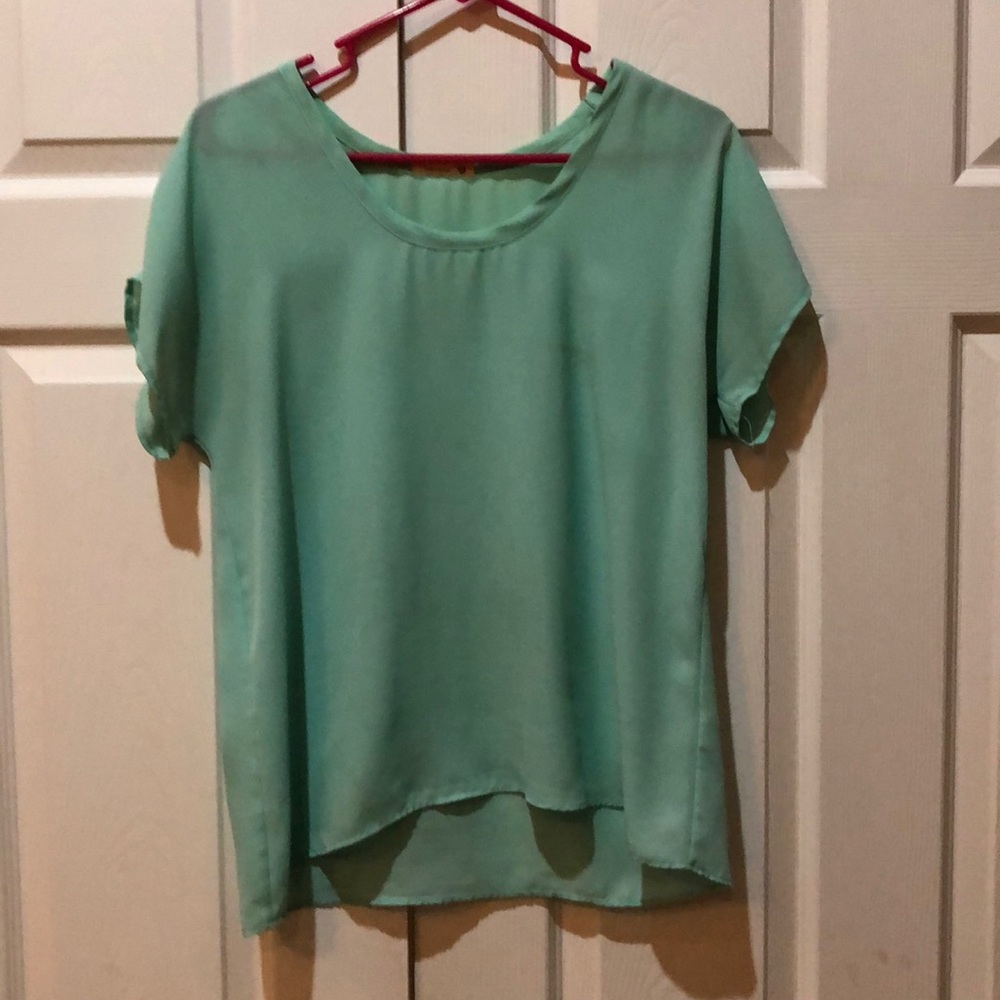 Short sleeve top